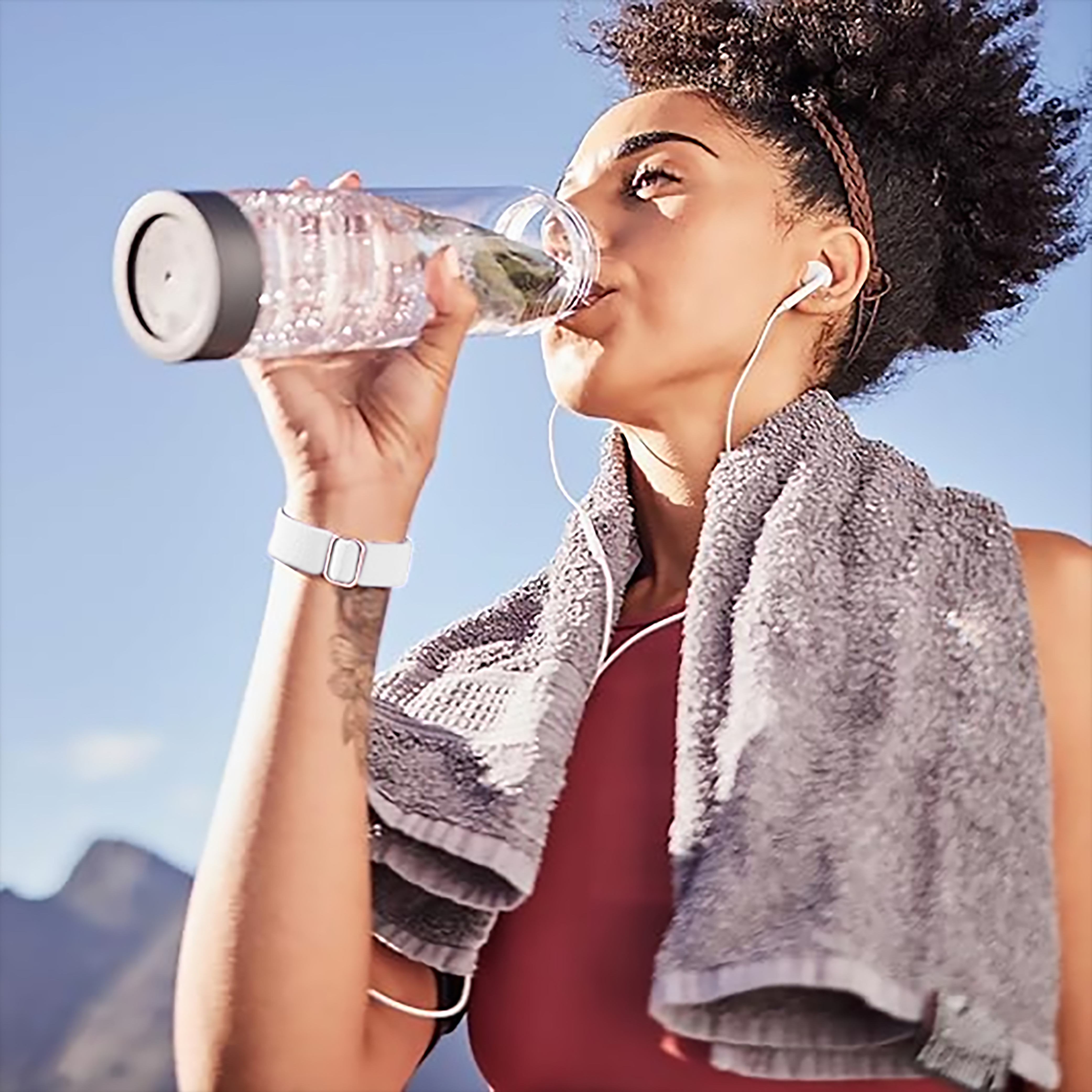 Curea Braided Classic - Amazfit Active/GTR Mini/Bip3 pro/Bip3/GTS4 Mini/GTS 3/GTS2e/GTS2mini/GTS 2/ pop pro/pop/BIP U/GTR 42mm/GTS/BIP/BIP lite/Bip1S - 20mm - Alb