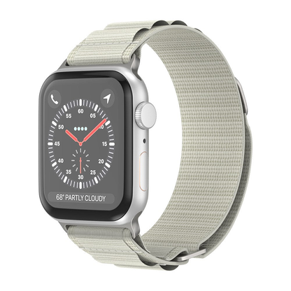 Curea Alpine Adventure - Apple Watch 1/2/3/4/5/6/7/8/9/10/11/SE/SE2/SE3/Ultra 1/Ultra 2/Ultra 3 - 42/44/45/46/49 MM - Crem