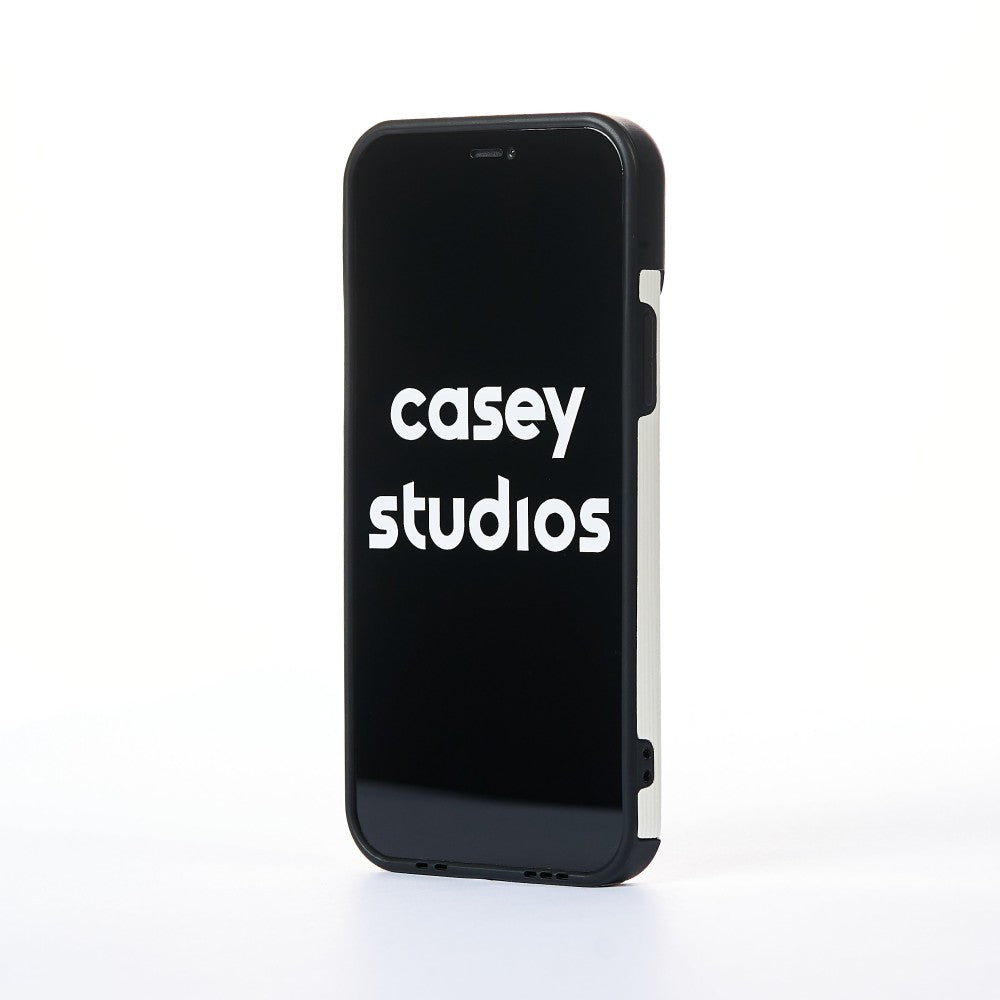 Husa Family Feud - iPhone 12 - Man