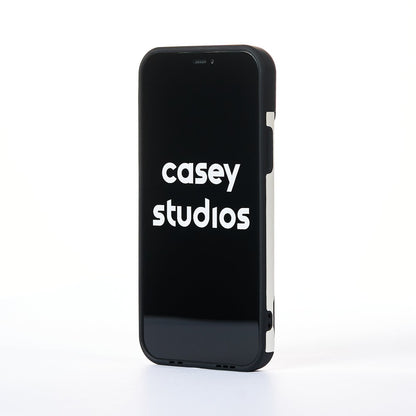 Husa Family Feud - iPhone 12 Pro - Woman