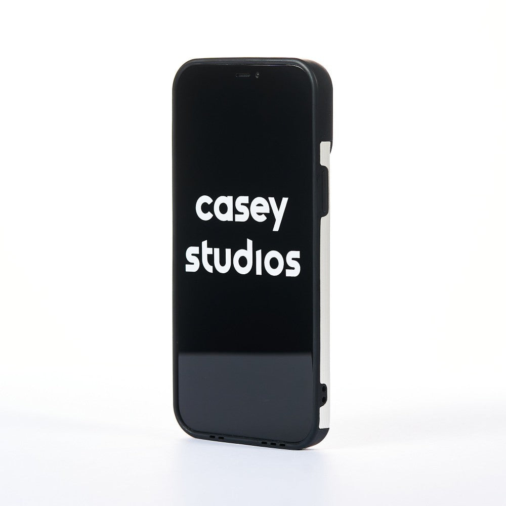 Husa Family Feud - iPhone 12 Pro Max - Woman